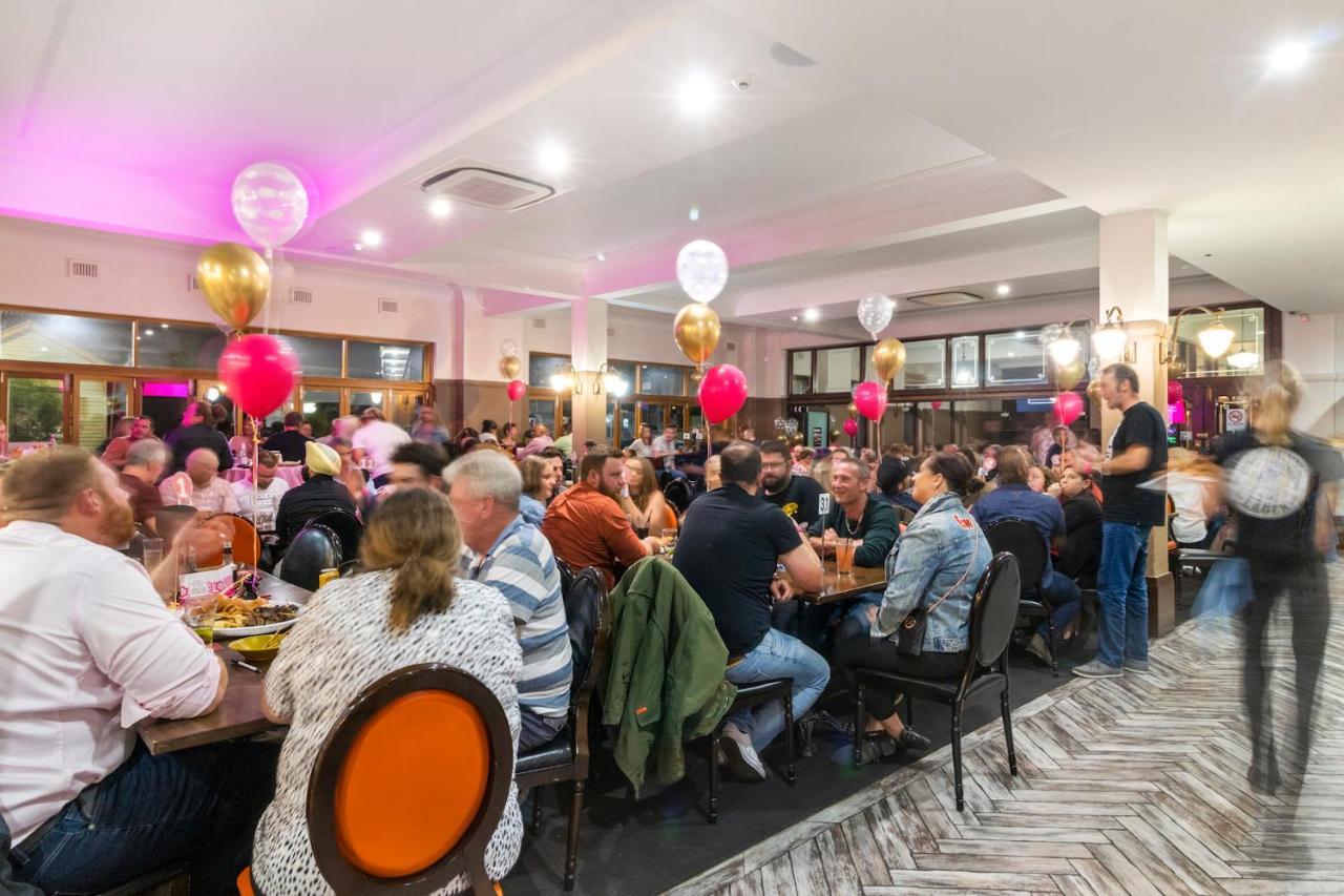 Hotel Queanbeyan Canberra Buitenkant foto