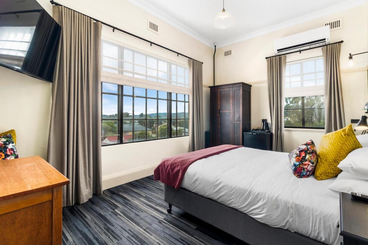 Hotel Queanbeyan Canberra Buitenkant foto