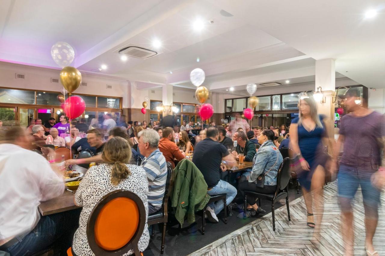 Hotel Queanbeyan Canberra Buitenkant foto