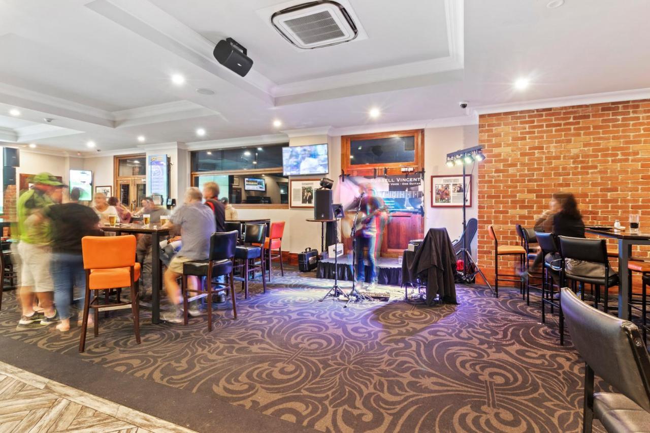 Hotel Queanbeyan Canberra Buitenkant foto