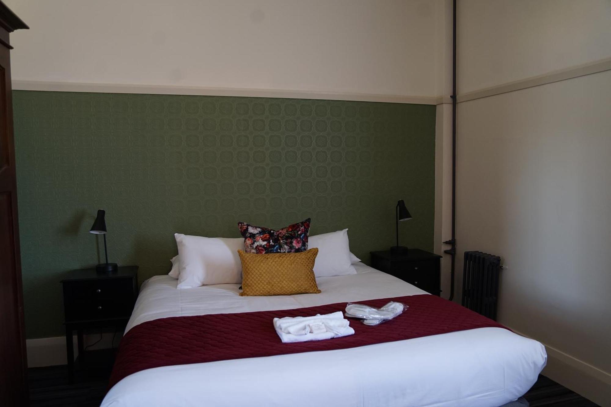 Hotel Queanbeyan Canberra Buitenkant foto