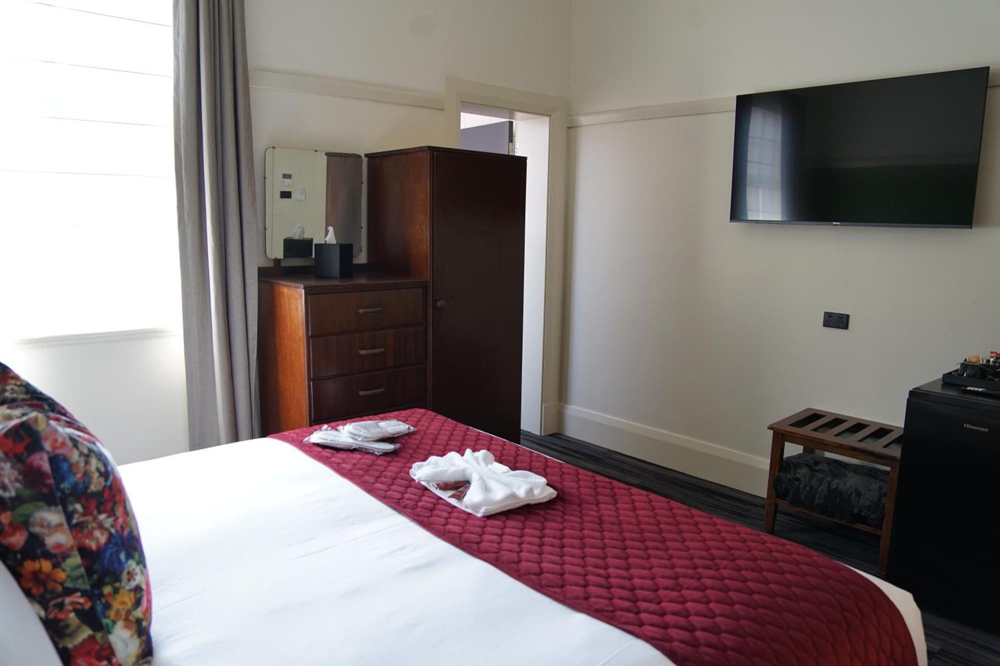 Hotel Queanbeyan Canberra Buitenkant foto